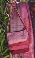 sajani-foulard-pochettes-soie Sajani, boutique équitable attentive aux grandes tailles... 36