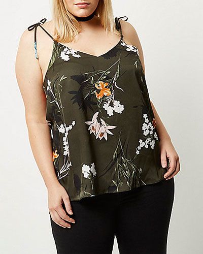 River Island Plus jusqu'au 56 : La mode grande taille est en fleurs 54