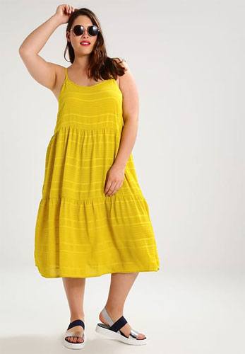 Robes grande taille jaune : La tendance qui illumine notre été 55