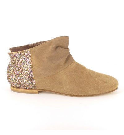 Bottines métalliques : Une tendance pour toutes même les grandes pointures 54