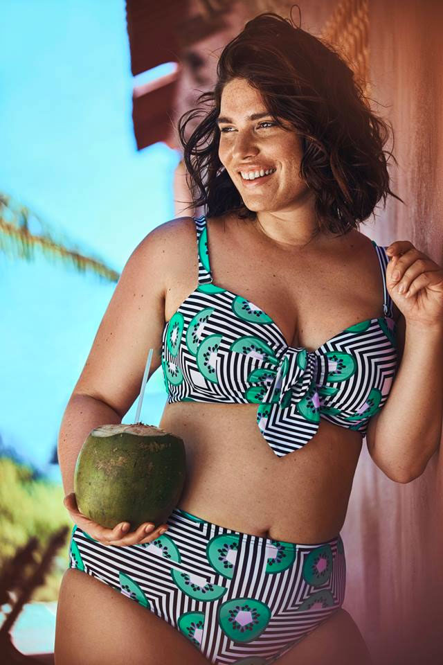 Maillot de bain grande taille Eloquii : Une collection qui change 45