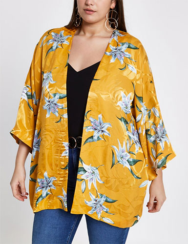 C'est le temps des fleurs ... Mode grande taille, kimonos et tops floraux 56