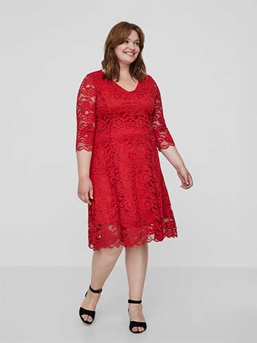 10 robes grande taille rouges pour celles qui n'ont pas peur des couleurs 56