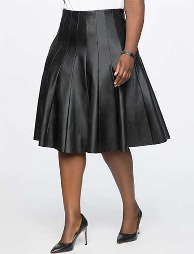 Jupes grande taille en cuir et simili cuir : La tendance qui rock votre style ! 56