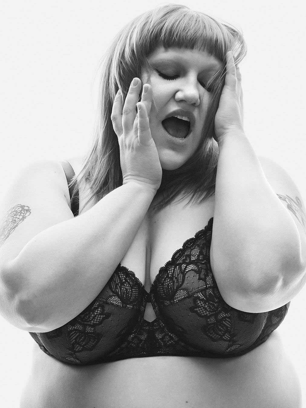 Beth Ditto en lingerie dans une campagne Calvin Klein 32